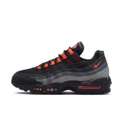 NIKE AIR MAX 95 Sneakersy męskie. Czarne buty sportowe na co dzień męskie Nike, m, bez wzorów, z nubiku, klasyczne, bez ramiączek, bez kaptura. Za 549.99 zł.
