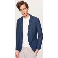 Dzianinowa marynarka slim fit - Niebieski. Marynarki męskie Reserved. W wyprzedaży za 169.99 zł.