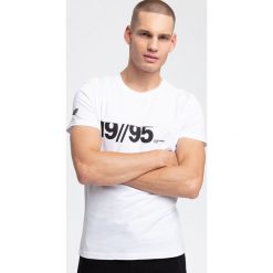 T-shirt męski TSM254 - biały. T-shirty męskie marki 4f. W wyprzedaży za 29.99 zł.