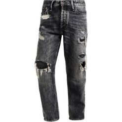 Denham CROP Jeansy Relaxed Fit destroyed denim. Czarne jeansy męskie Denham, z bawełny. W wyprzedaży za 353.15 zł.
