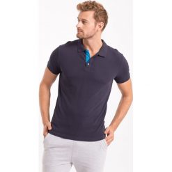 Koszulka polo męska TSM051AZ - GRANATOWY. Koszulki polo męskie marki 4f. W wyprzedaży za 54.99 zł.
