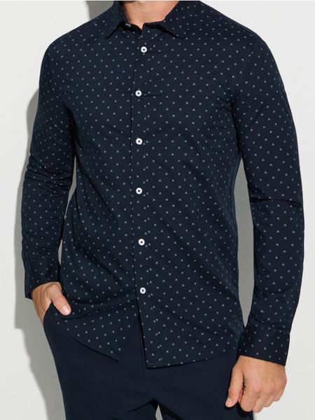 Koszula ze wzorem - granatowy. Niebieskie koszule męskie Sinsay, l, bez wzorów, bez kołnierzyka, bez ramiączek. W wyprzedaży za 24.99 zł.