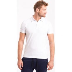 Koszulka polo męska TSM050Z - biały. Koszulki polo męskie marki 4f. W wyprzedaży za 49.99 zł.