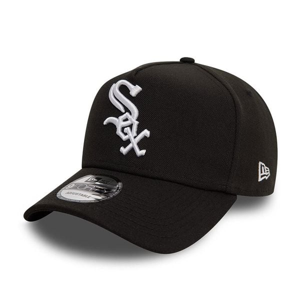 Czapka typu snapback New Era 9Forty. Białe czapki męskie New Era, bez wzorów. Za 174.50 zł.