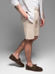 Męskie krótkie spodenki SLIM FIT z melanżowej strukturalnej dzianiny piaskowe V3 OM-SRCS-0166 M. Szorty sportowe męskie Ombre, bez wzorów, z dzianiny, sportowe. Za 272.31 zł.