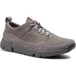 Sneakersy CLARKS - Triactive Run 261390467 Grey Nubuck. Buty sportowe na co dzień męskie Clarks. W wyprzedaży za 209.00 zł.