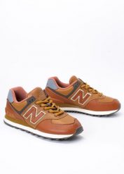 New Balance ML574OMA Sneakersy męskie brązowe. Brązowe buty do biegania męskie New Balance, na jesień, bez wzorów, bez zapięcia, do biegania, new balance 574. Za 499.99 zł.