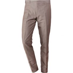 CC COLLECTION CORNELIANI Spodnie materiałowe sand. Spodnie na co dzień męskie marki CC COLLECTION CORNELIANI. W wyprzedaży za 559.30 zł.