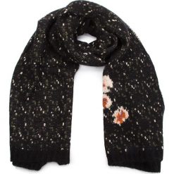 Szal TWINSET - Sciarpa OA8T8F Jacq. Flori Nero 03146. Czarne szaliki męskie Twinset, bez wzorów, z materiału. W wyprzedaży za 369.00 zł.