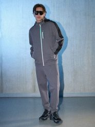 4F Spodnie dresowe joggery męskie - szare XXL. Szare długie spodnie sportowe męskie 4f, bez wzorów, z dresówki. Za 229.99 zł.