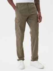 Mustang Spodnie materiałowe Daytona 1016826 Zielony Slim Fit. Zielone spodnie na co dzień męskie Mustang, bez wzorów, z bawełny. Za 349.99 zł.