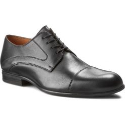 Półbuty GINO ROSSI - Staf MPV821-T30-E100-9900-0 99. Czarne eleganckie półbuty męskie Gino Rossi, ze skóry, klasyczne. W wyprzedaży za 199.00 zł.