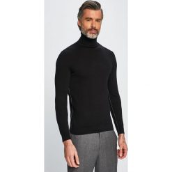 Guess Jeans - Sweter. Swetry męskie marki Guess Jeans. W wyprzedaży za 299.90 zł.