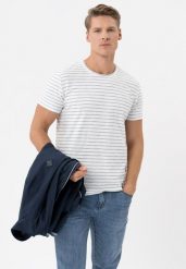 T-shirt w paski TM-ULF. T-shirty męskie Volcano, l, bez wzorów, z bawełny, bez kołnierzyka, bez ramiączek. Za 69.99 zł.