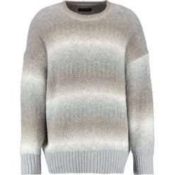AllSaints IKARUS CREW Sweter taupe marl. Kardigany męskie marki AllSaints. W wyprzedaży za 506.35 zł.