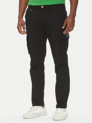 Aeronautica Militare Spodnie materiałowe 251PA1329CT2443 Czarny Regular Fit. Czarne spodnie na co dzień męskie Aeronautica Militare, bez wzorów, z bawełny. Za 449.99 zł.