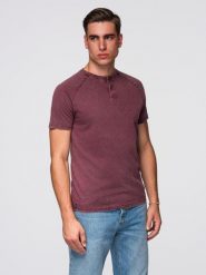 T-shirt męski z efektem sprania i guzikami przy dekolcie – burgundowy V3 - Rozmiar: S. Czerwone t-shirty męskie Ombre Clothing, m, bez wzorów, z bawełny, bez kołnierzyka, bez ramiączek. Za 149.99 zł.