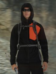 4F Kurtka softshell wiatroodporna membrana 8000 męska - czarna 3XL. Czarne kurtki softshell męskie 4f, na zimę, m, bez wzorów, z softshellu, bez kaptura, trekkingowe, primaloft. Za 349.99 zł.