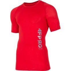 Koszulka baselayer 4FPro TSMF401 - czerwony allover. Bielizna termoaktywna męska marki 4f. W wyprzedaży za 54.99 zł.