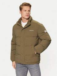 Guess Kurtka zimowa M4BL20 WGII2 Khaki Regular Fit. Brązowe kurtki męskie Guess, na zimę, m, z aplikacjami, z syntetyku, bez ramiączek, bez kaptura. Za 699.99 zł.