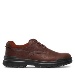Półbuty Clarks. Brązowe codzienne półbuty męskie Clarks, bez wzorów, z gore-texu, bez obcasa, bez zapięcia. Za 509.99 zł.