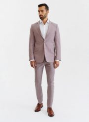 PAKO LORENTE – Gładkie różowe spodnie garniturowe męskie. Czerwone eleganckie spodnie męskie Pako Lorente, bez wzorów, z wełny. Za 399.99 zł.