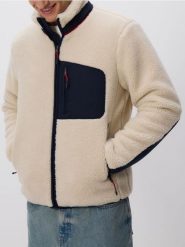 Kurtka sherpa ze stójką - złamana biel. Kurtki męskie Reserved, l, bez wzorów, bez ramiączek, bez kaptura. Za 179.99 zł.