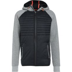 Superdry GYM TECH HYBRID ZIPHOOD Kurtka sportowa grey grit/black. Kurtki treningowe męskie marki Superdry. W wyprzedaży za 356.30 zł.