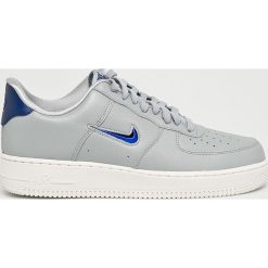 Nike Sportswear - Buty Air Force. Szare buty sportowe na co dzień męskie Nike Sportswear, z gumy, sportowe. Za 469.90 zł.