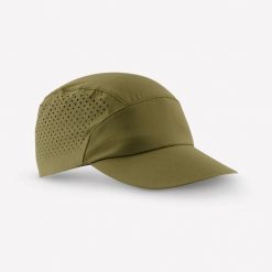 Czapka turystyczna z daszkiem Quechua Hike 500 Compact. Brązowe czapki męskie FORCLAZ, bez wzorów, z elastanu, sportowe. Za 44.99 zł.