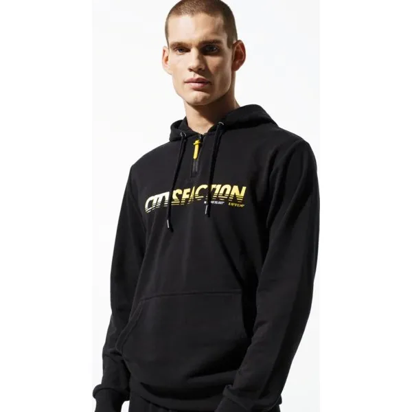 Confront Bluza City Blk Hoody , czarny, rozmiar M. Czarne bluzy nierozpinane męskie Confront, m, z aplikacjami, z bawełny, bez ramiączek, bez kaptura. W wyprzedaży za 119.99 zł.