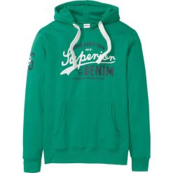 Bluza z kapturem bonprix zielony. Zielone bluzy nierozpinane męskie bonprix, m, bez wzorów, bez ramiączek, z kapturem. Za 79.99 zł.