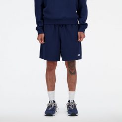 Spodenki męskie New Balance MS41520NNY – granatowe. Niebieskie szorty sportowe męskie New Balance, bez wzorów, z bawełny, klasyczne. Za 199.99 zł.