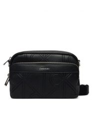 Calvin Klein Saszetka Emblem Aop Emboss Camera Bag LV04D3330G Czarny. Czarne torby męskie na ramię Calvin Klein, bez wzorów, ze skóry. Za 409.99 zł.
