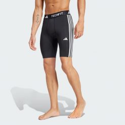 Legginsy TECHFIT Compression Training 3-Stripes Short. Czarne szorty sportowe męskie ADIDAS, bez wzorów, z materiału, sportowe. Za 179.00 zł.