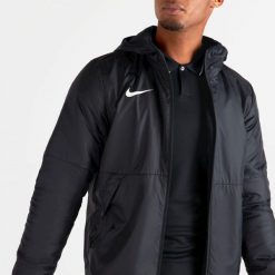 Kurtka Męska z Kapturem Nike Team Park 20. Białe kurtki męskie Nike, m, bez wzorów, z syntetyku, bez ramiączek, z kapturem. Za 329.99 zł.