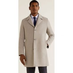 Mango Man - Płaszcz Rizoaren. Płaszcze męskie marki Mango Man. W wyprzedaży za 299.90 zł.
