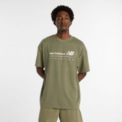Koszulka męska New Balance MT53525DEK – zielona. Czarne t-shirty sportowe męskie New Balance, m, z aplikacjami, z bawełny, klasyczne, bez ramiączek. Za 169.99 zł.