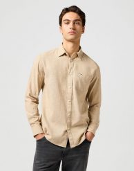 MESKA KOSZULA WRANGLER 1 PKT SHIRT TIMBERWOLF 112362754. Koszule męskie Wrangler, xl, bez wzorów, bez kołnierzyka, bez ramiączek. Za 149.99 zł.