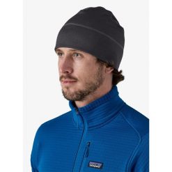 Czapka termoaktywna Patagonia R1 Daily Beanie - black. Czarne czapki męskie Patagonia, bez wzorów, sportowe. Za 164.65 zł.