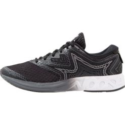 ASICS NOOSA FF Obuwie do biegania treningowe black/white/carbon. Buty do biegania męskie marki Asics. W wyprzedaży za 371.40 zł.