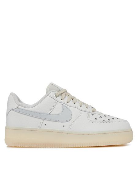 Nike Sneakersy Air Force 1 '07 FD0793 100 Biały. Białe buty sportowe na co dzień męskie Nike, m, bez wzorów, ze skóry, bez ramiączek, bez kaptura. Za 479.99 zł.
