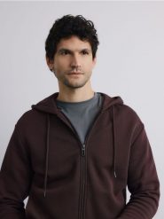 Rozpinana bluza z kapturem - ciemnobrązowy. Brązowe bluzy rozpinane męskie Reserved, l, bez wzorów, z bawełny, bez ramiączek, z kapturem. Za 139.99 zł.