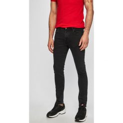 Guess Jeans - Jeansy. Jeansy męskie Guess Jeans. W wyprzedaży za 299.90 zł.