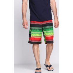 Zielono-Czerwone Szorty Feels So Good. Szorty męskie marki Born2be. Za 39.99 zł.