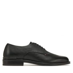 Półbuty Tommy Hilfiger. Czarne eleganckie półbuty męskie Tommy Hilfiger, wizytowe, bez obcasa, bez zapięcia. Za 439.99 zł.