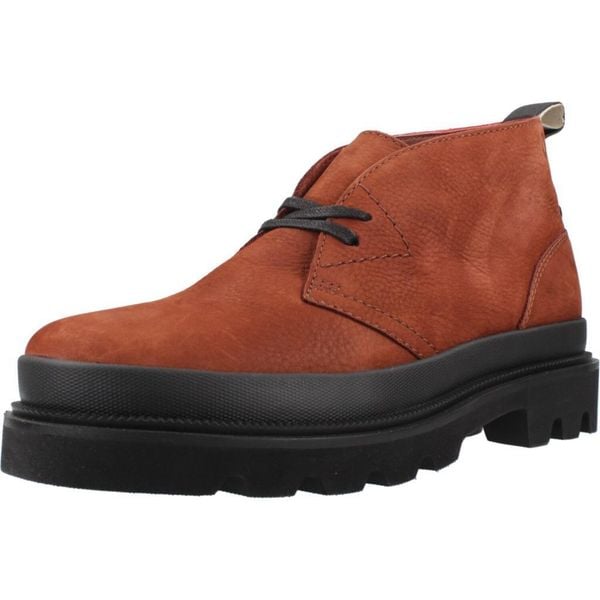 Buty CLARKS BADELL DB Brązowy. Brązowe buty trekkingowe męskie Clarks, bez wzorów, ze skóry, bez zapięcia, trekkingowe. Za 437.99 zł.