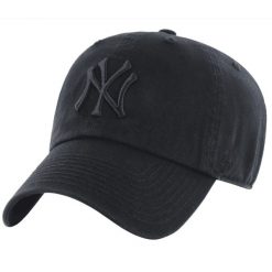 Czapka z daszkiem męska New York Yankees MLB Clean Up Cap. Czarne czapki męskie 47 Brand, bez wzorów, z bawełny. Za 169.50 zł.