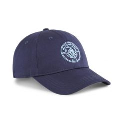 Czapka z daszkiem ftblESSENTIALS Manchester City PUMA Navy Team Light Blue. Niebieskie czapki męskie Puma, bez wzorów, eleganckie. Za 100.15 zł.