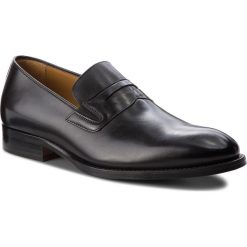 Półbuty TOMMY HILFIGER - Classic Tailored Loafer FM0FM01541 Black 990. Eleganckie półbuty męskie marki Tommy Hilfiger. W wyprzedaży za 499.00 zł.